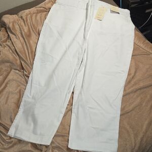 NWT St. John's Bay Crisp White Chinos